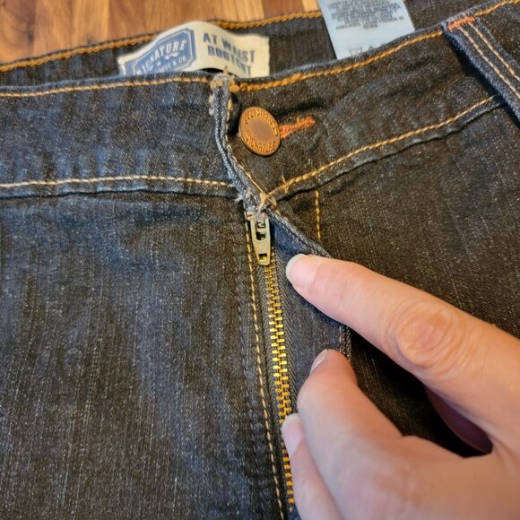 Levi's Signature Bootcut Mid Rise At Waist Straight Leg Blue Jeans - Picture 13 of 13